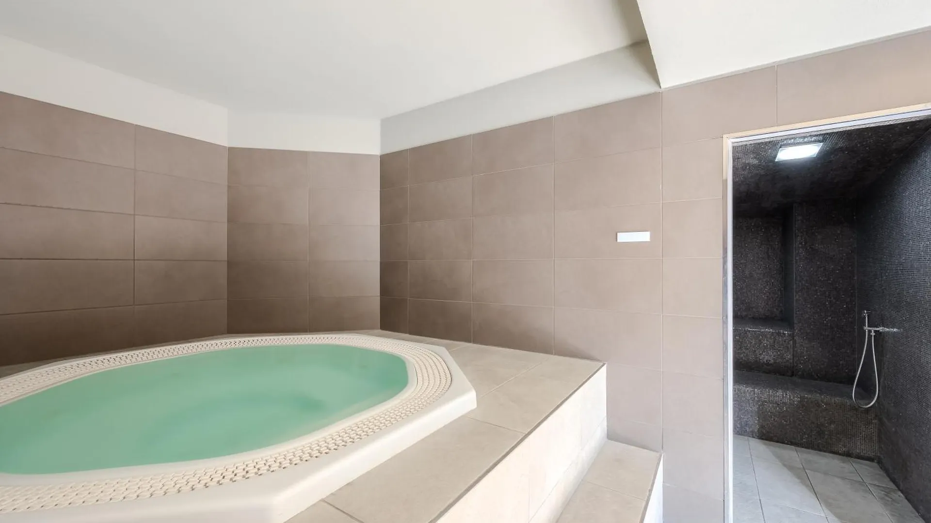 Appartamento Giaxtower - Studio Gym&Pool Milano